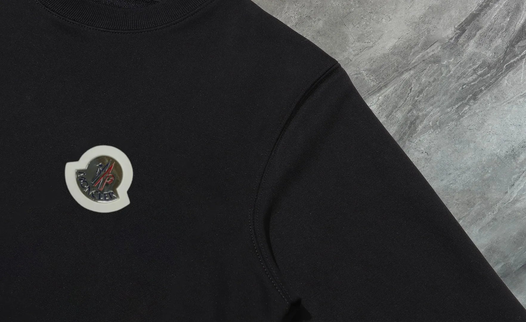 〖 𝐌𝐎𝐍𝐂𝐋𝐄𝐑~ 〗 440g ， 😎 ， ， Factory 2025 T ， ， Premium LOGO， Same Style ：Black White Size：S M L XL 2XL